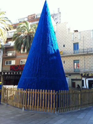 ADO empresa colaboradora en la instalación del árbol de navidad de Badalona y la iluminación navideña de las calles