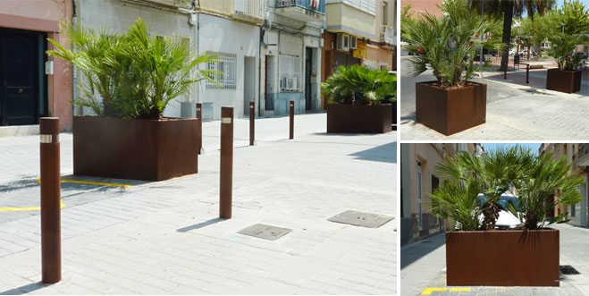 instalacion-jardineras-pilonas-corten-badalona