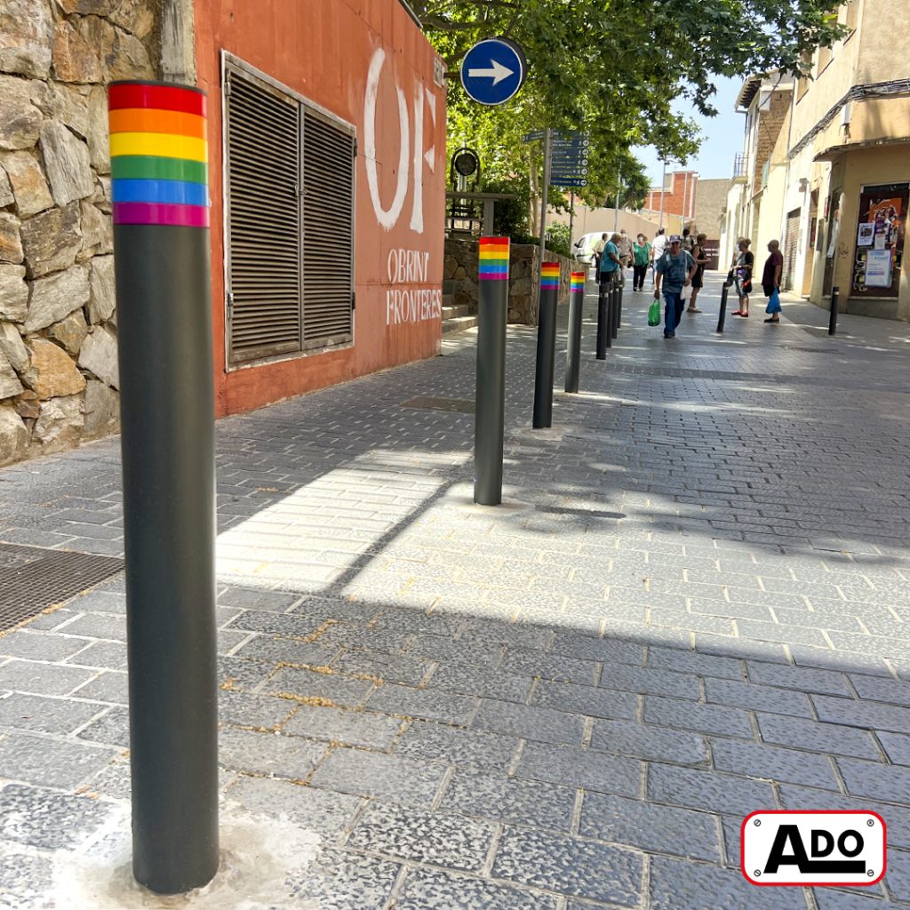 Instalación pilonas personalizables flag