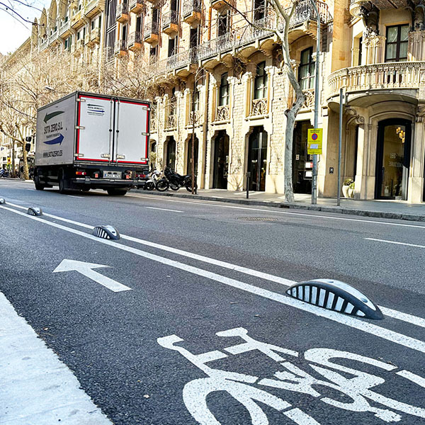 separador vial snake en barcelona