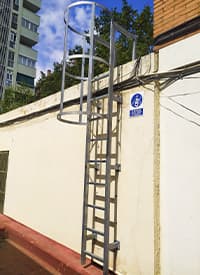 escalera de gato metalica construccion