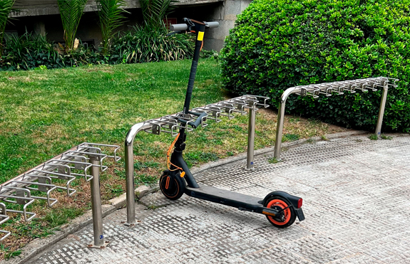 Como Atar y Candar un Patinete Eléctrico