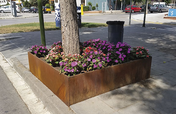 jardinera alcorque acero corten instalada