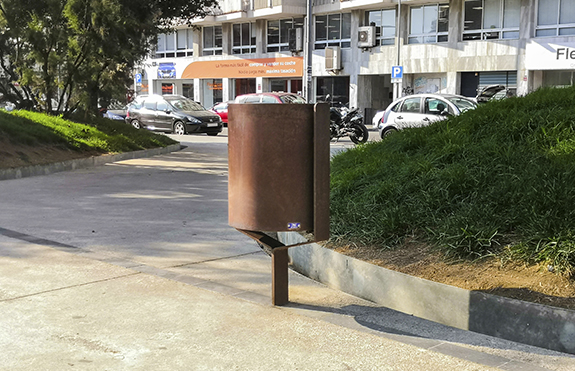 papelera de acero corten rue