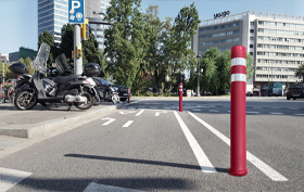 pilonas a-blen carril bici pilonas a-blen carril bici
