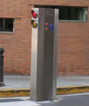 poste controlador de acceso pilonas