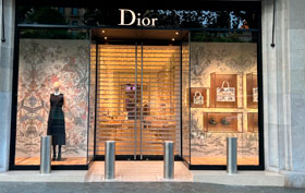 pilonas estamoteables de seguridad tienda dior