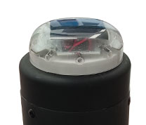 detalle pilona ablen con baliza de leds superior