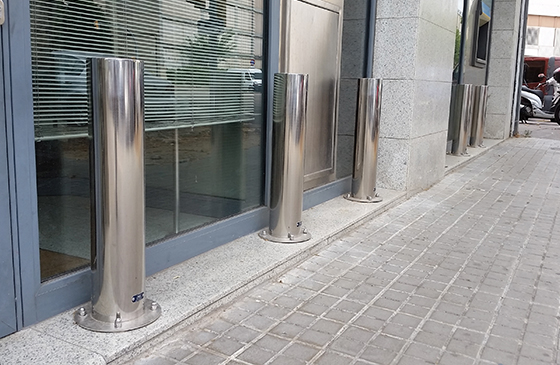 pilonas inox circulares seguridad