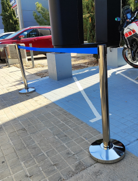 poste acero inoxidable cinta extensible