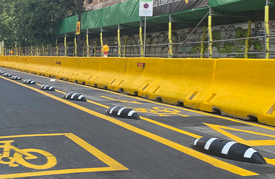 Instalación separador vial modelo pantera barcelona Instalación separador vial modelo pantera barcelona