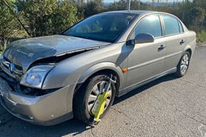 cepo bloqueador de rueda coche