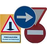 señales trafico y placas calle