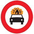Señal de trafico Entrada prohibida a vehículos que transporten mercancías explosivas o inflamables